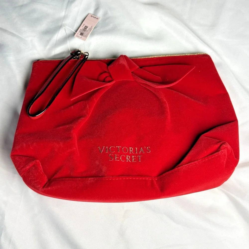 Victoria's Secret RED VELVET GLAM Make‎ Up Bag Wristlet Clutch Cosmetic Case NWT